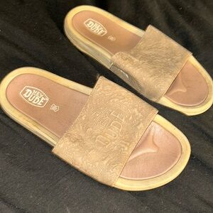 hey dude slides
